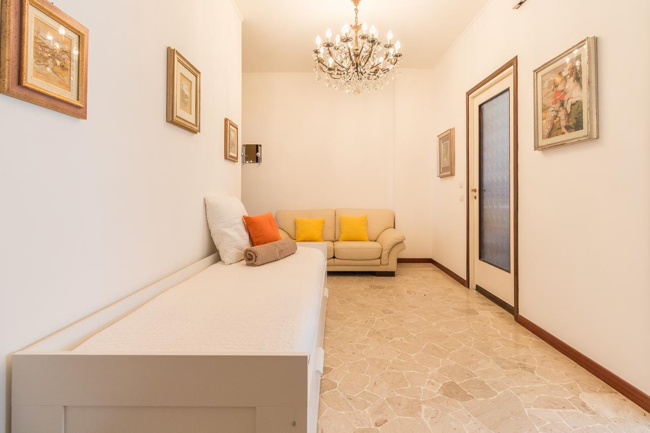 Alessia'S Flat- Sondrio M3 Apartamento Milão Exterior foto