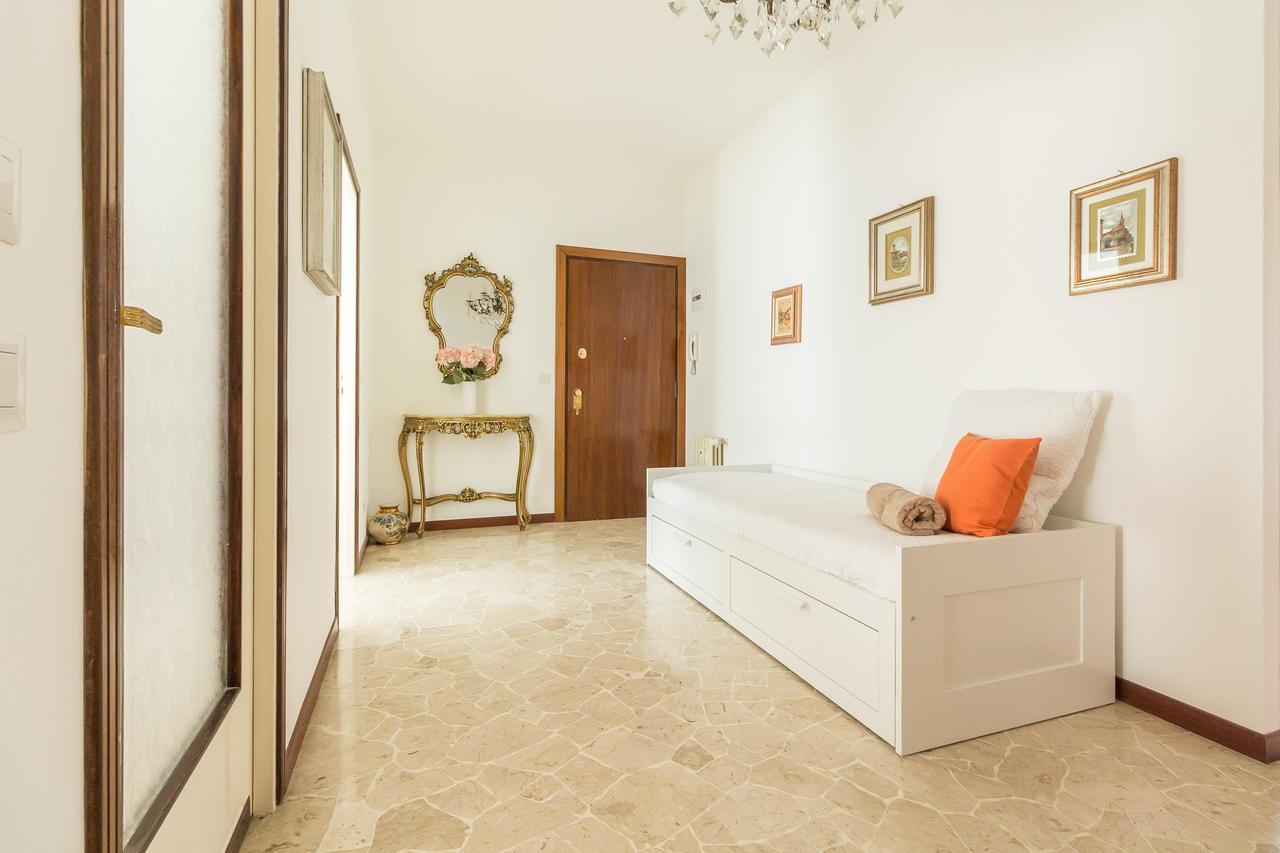 Alessia'S Flat- Sondrio M3 Apartamento Milão Exterior foto